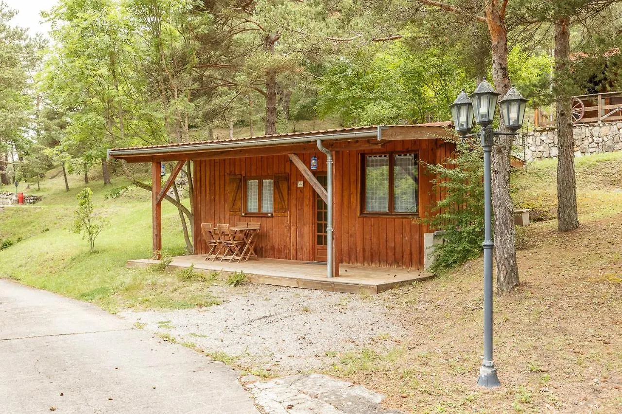 Campsite Camping Le Champ Long Hotel La Salle-en-Beaumont