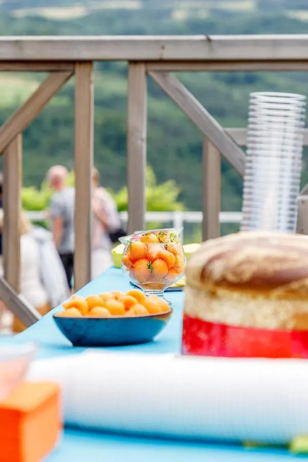 Campsite Camping Le Champ Long Hotel La Salle-en-Beaumont