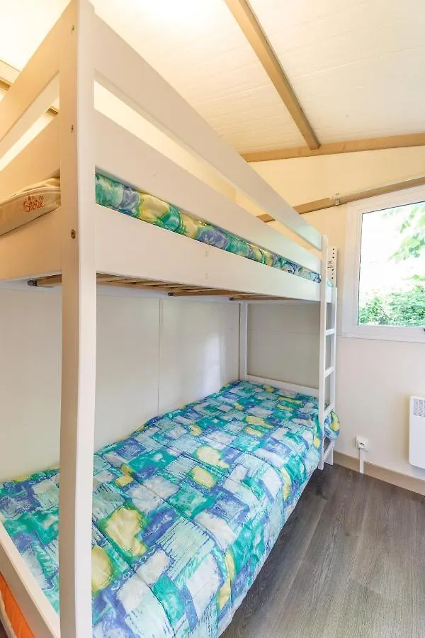 Campsite Camping Le Champ Long Hotel La Salle-en-Beaumont