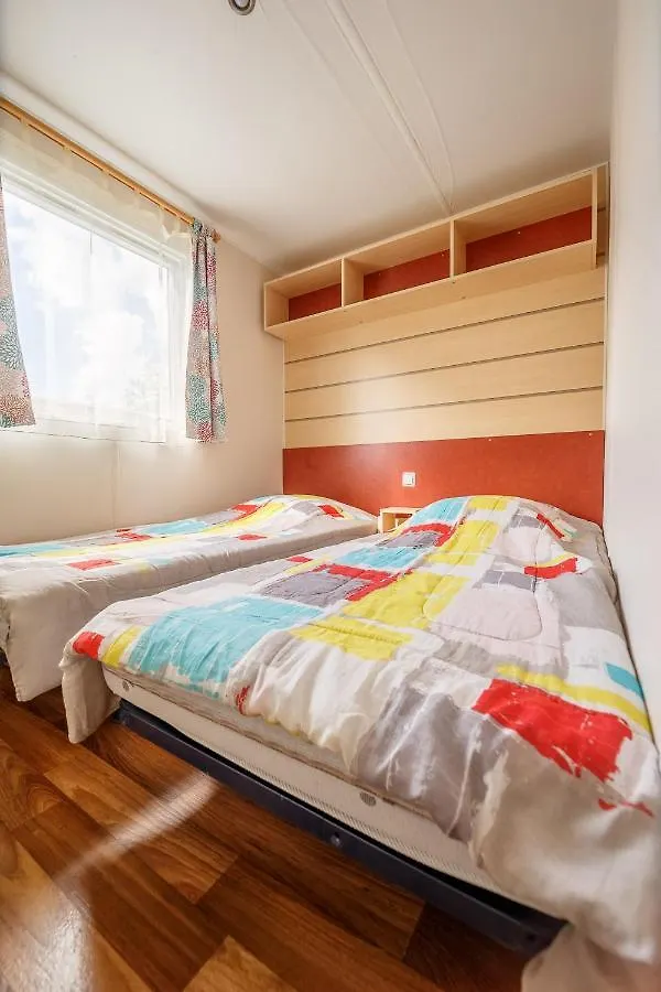 Campsite Camping Le Champ Long Hotel La Salle-en-Beaumont